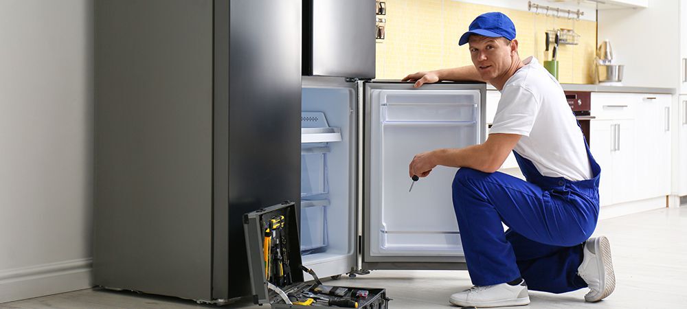 repairman for whirlpool refrigerator